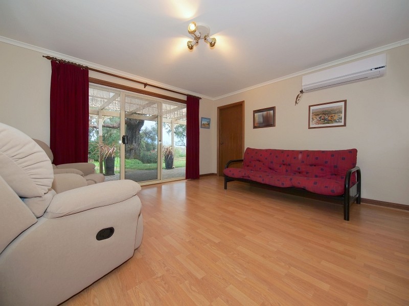 76 Grevillea Way, Woodside SA 5244