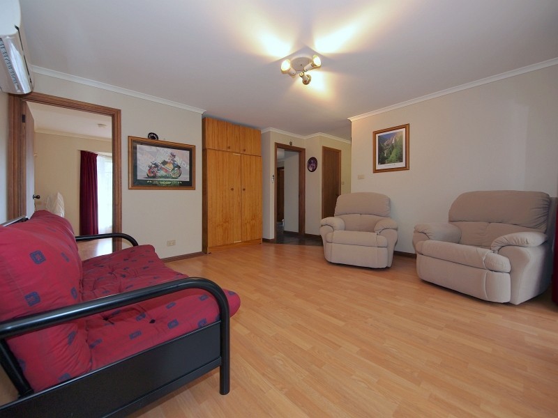 76 Grevillea Way, Woodside SA 5244
