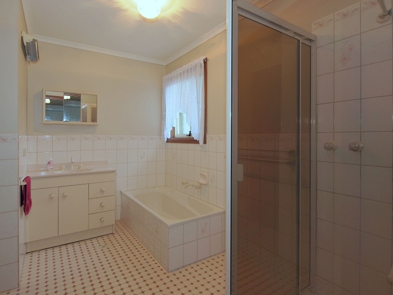 76 Grevillea Way, Woodside SA 5244