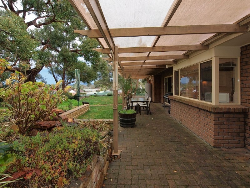 76 Grevillea Way, Woodside SA 5244