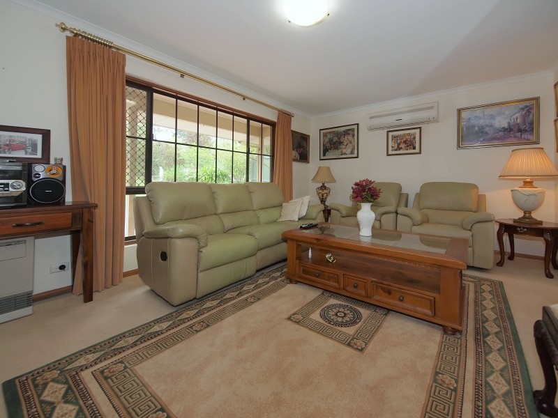 8 Hunt Road, Hahndorf SA 5245