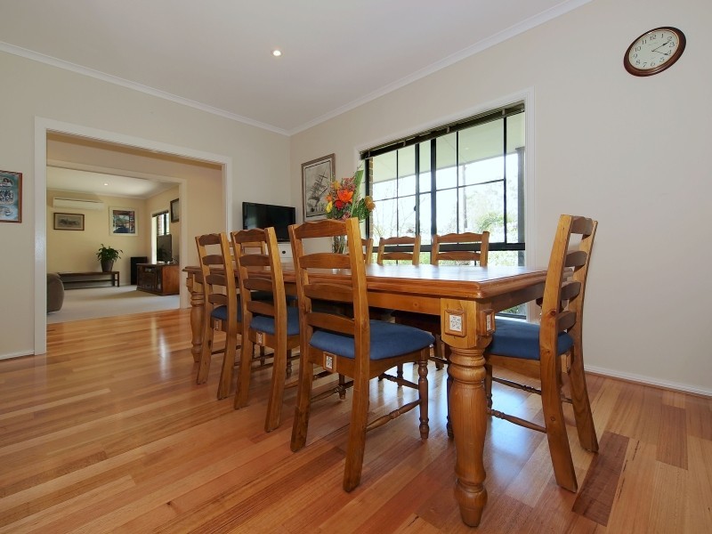 13 Oakwood Road, Oakbank SA 5243