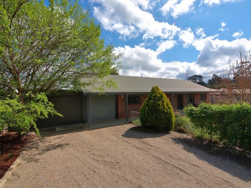 13 Oakwood Road, Oakbank SA 5243