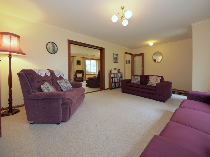 27 Leamington Road, Aldgate SA 5154