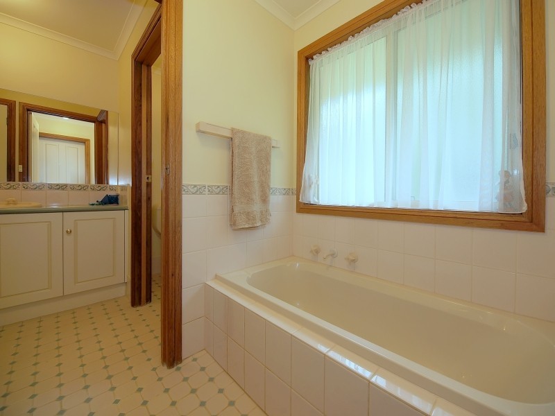 27 Leamington Road, Aldgate SA 5154