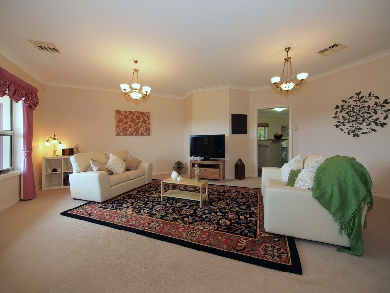 20 Duncan Crescent, Mount Barker SA 5251