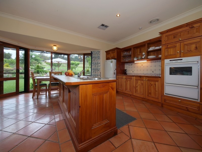 70 Sheoak Road, Mylor SA 5153