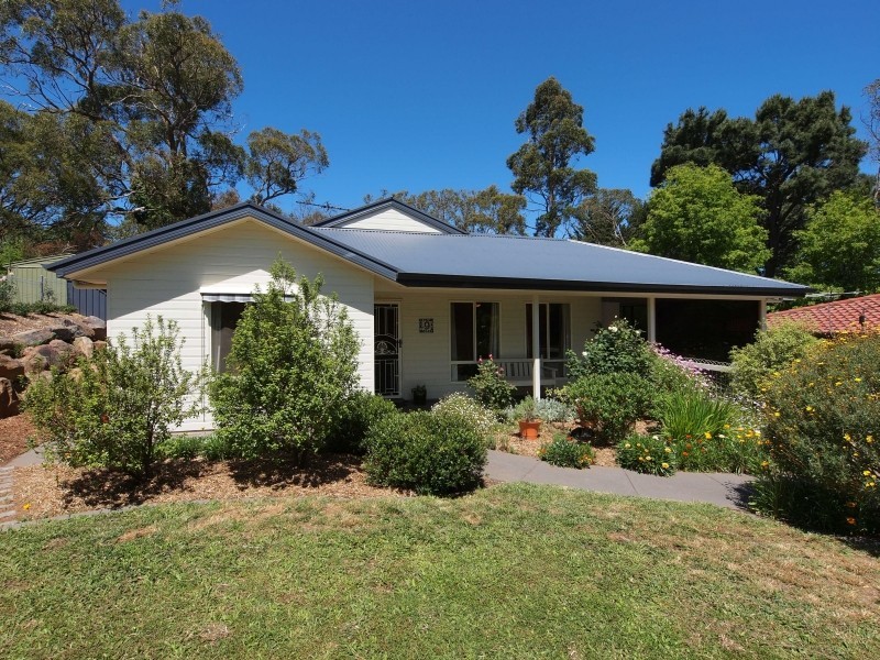 9 Bilney Road, Stirling SA 5152