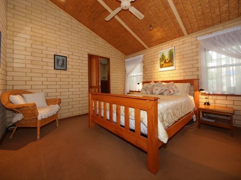 2 Glebe Rd, Balhannah SA 5242