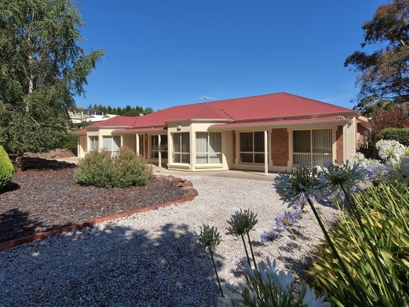 8 Tremayne Drive, Mount Barker SA 5251