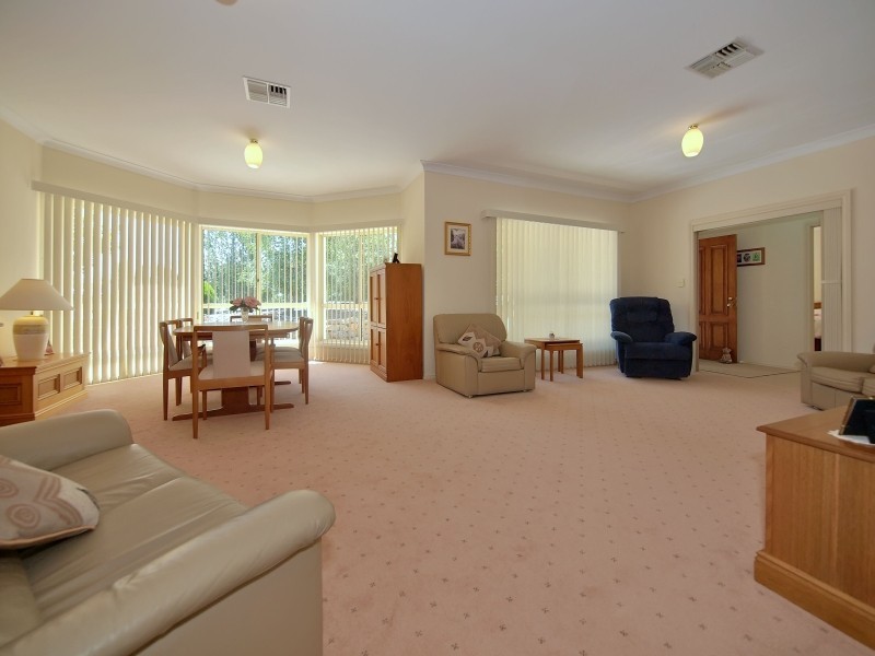 8 Tremayne Drive, Mount Barker SA 5251