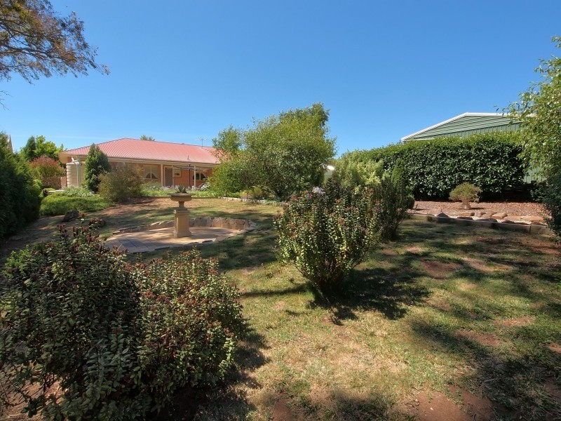 8 Tremayne Drive, Mount Barker SA 5251