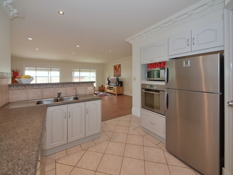 10 Evans Street, Woodside SA 5244