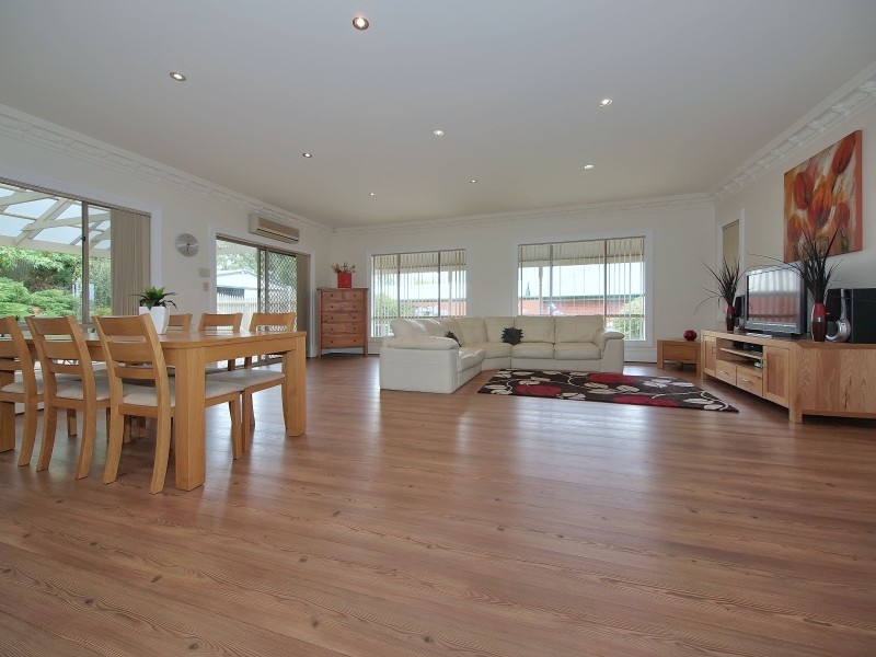 10 Evans Street, Woodside SA 5244