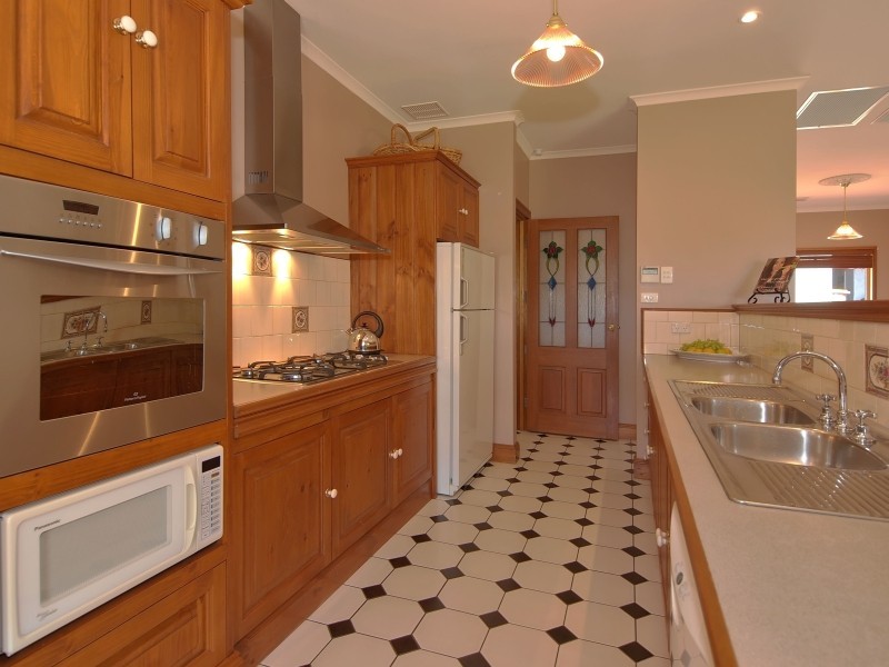 8 Alan Street, Gumeracha SA 5233