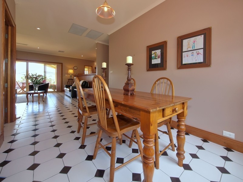 8 Alan Street, Gumeracha SA 5233