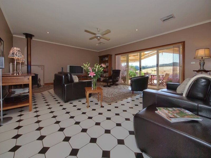 8 Alan Street, Gumeracha SA 5233