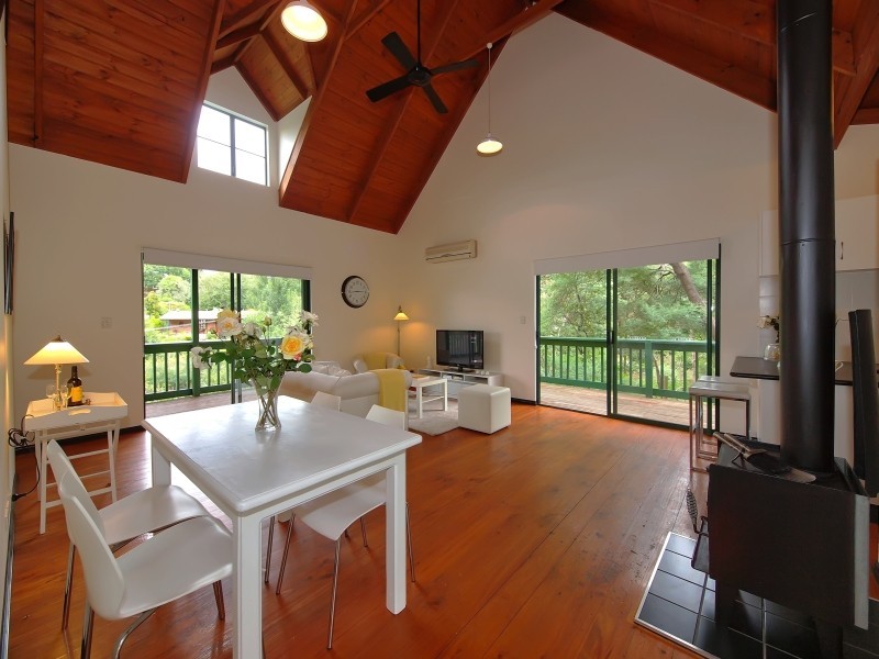 17 Fern Hill Road, Bridgewater SA 5155