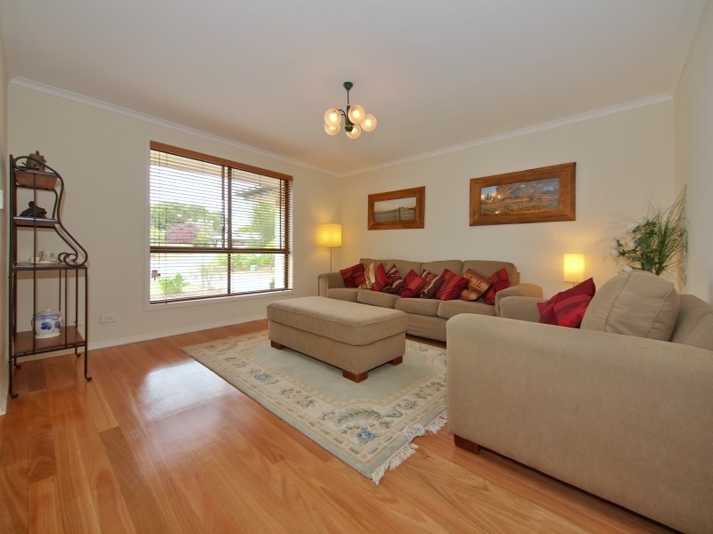 6 Maple Court, Oakbank SA 5243