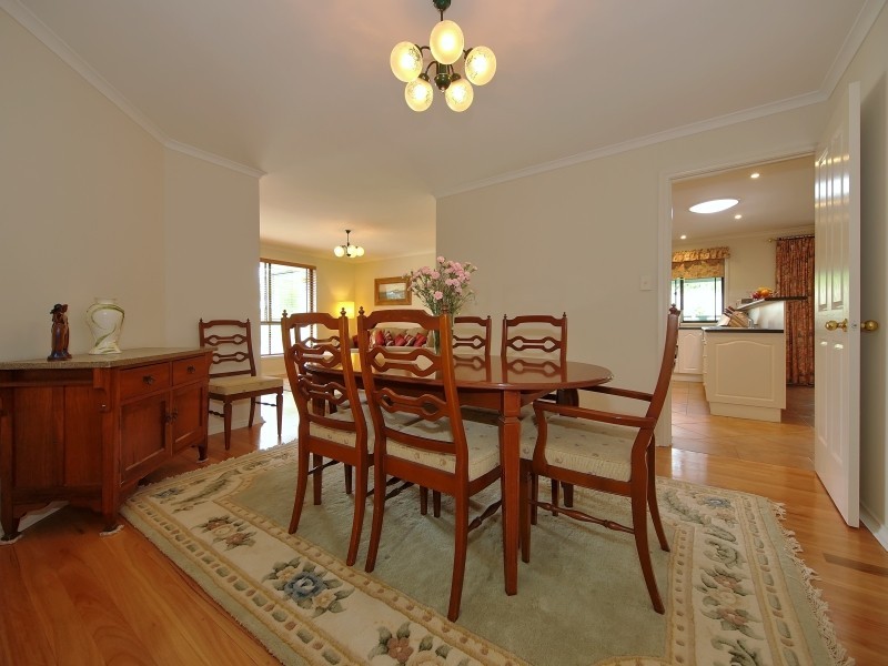 6 Maple Court, Oakbank SA 5243