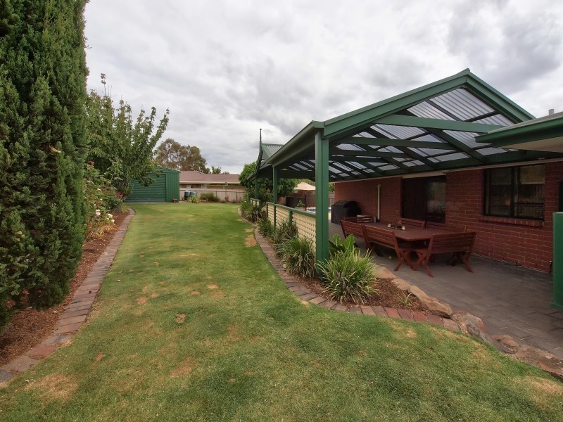 6 Maple Court, Oakbank SA 5243