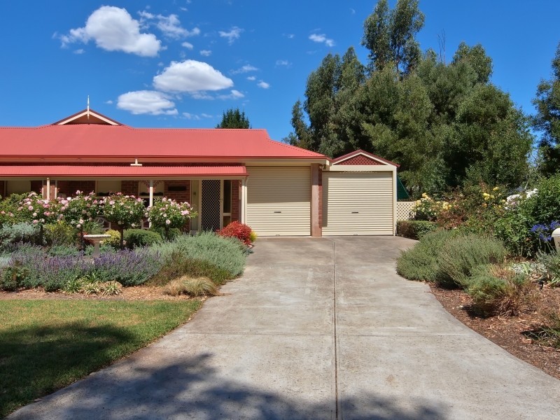 2/23 Oak Drive, Oakbank SA 5243