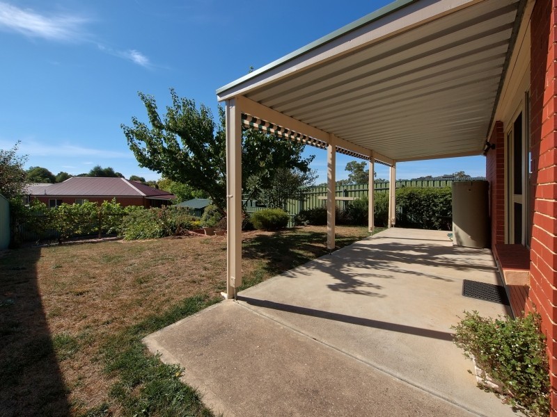 2/73 Grevillea Way, Woodside SA 5244