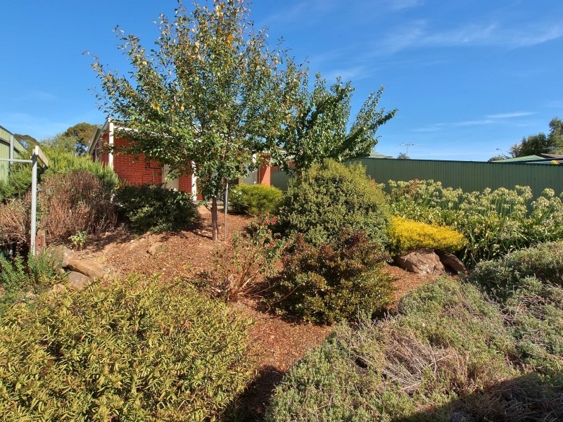 2/73 Grevillea Way, Woodside SA 5244