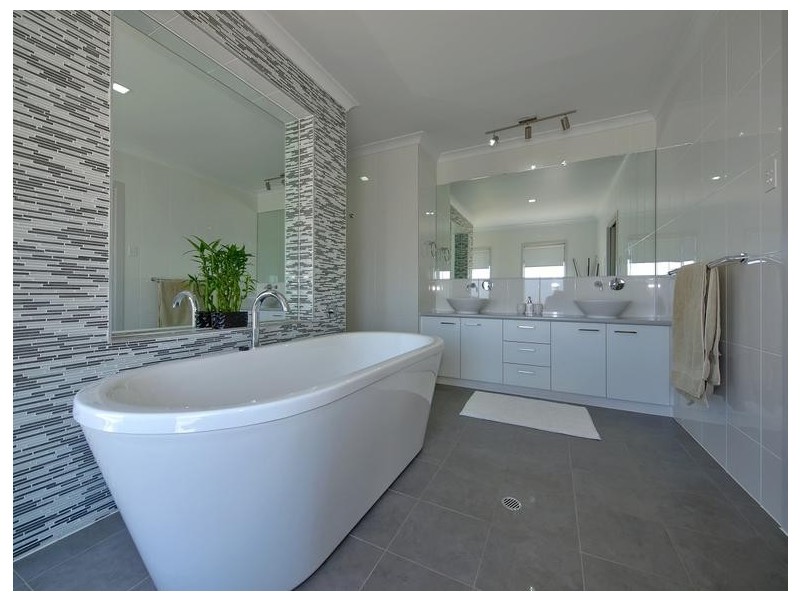 10 Barzona Street, Mount Barker SA 5251