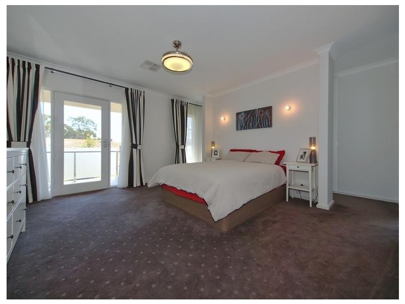 10 Barzona Street, Mount Barker SA 5251