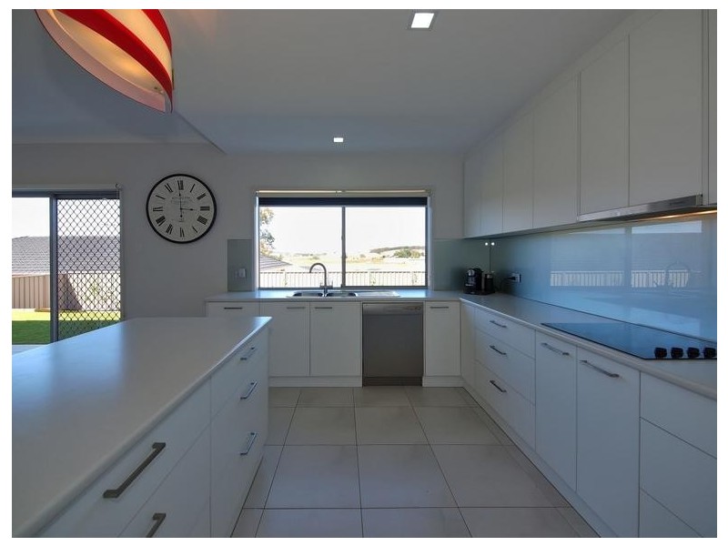 10 Barzona Street, Mount Barker SA 5251