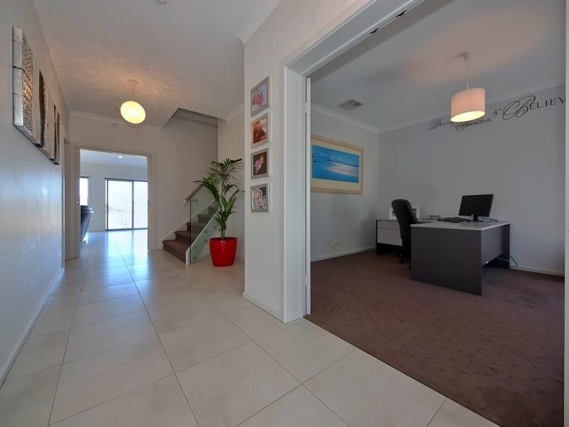 10 Barzona Street, Mount Barker SA 5251