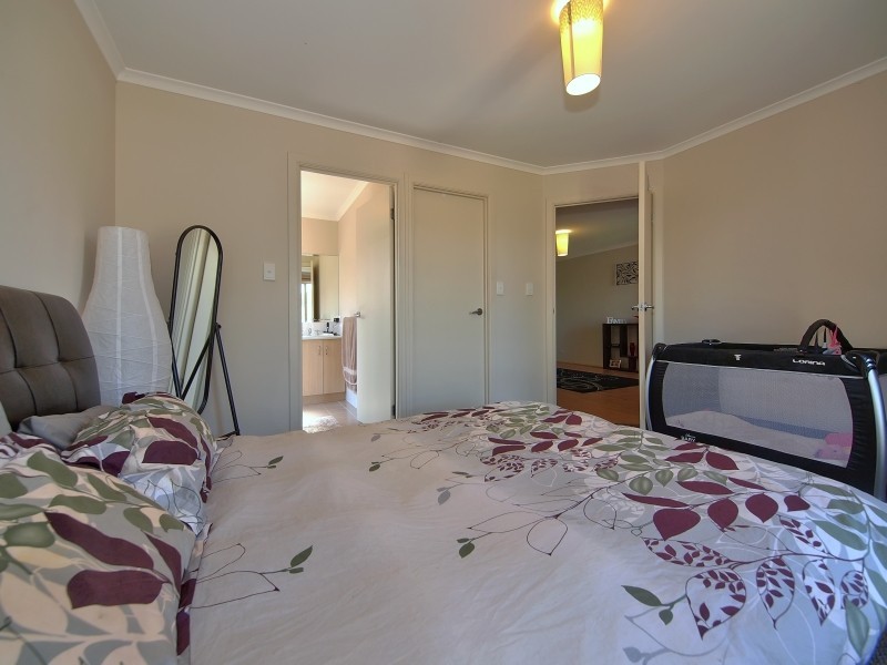 30 Melville Street, Mount Barker SA 5251
