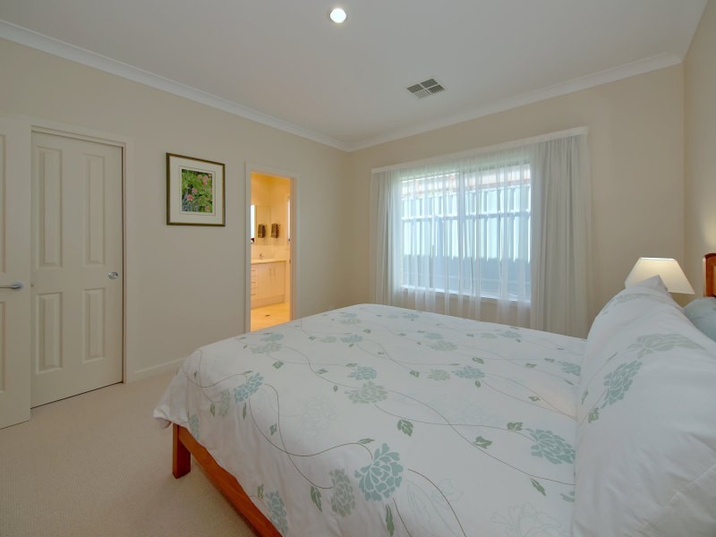 5 Tara Court, Littlehampton SA 5250