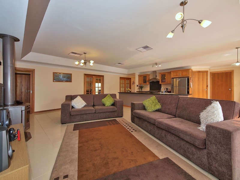 37 St Marks Drive, Woodside SA 5244