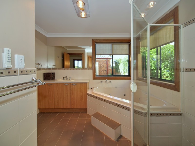 37 St Marks Drive, Woodside SA 5244