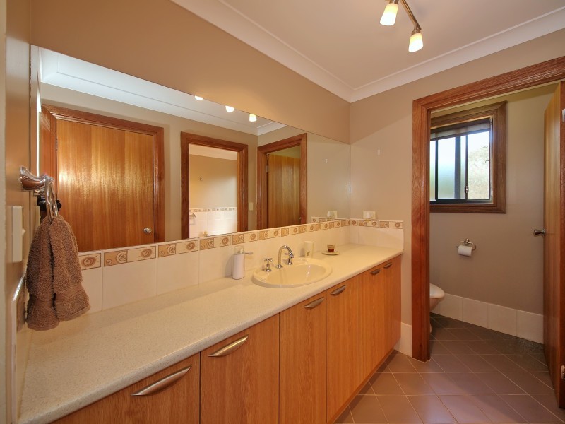 37 St Marks Drive, Woodside SA 5244