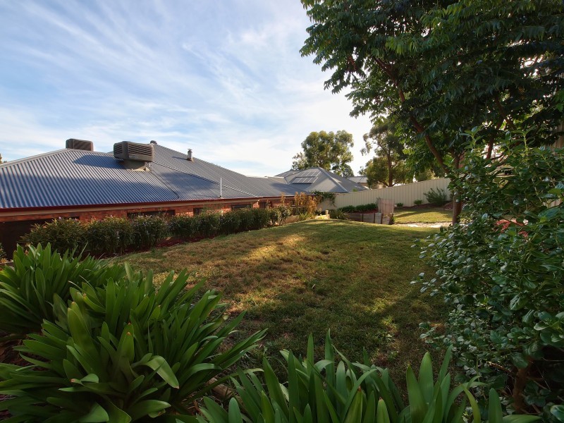 37 St Marks Drive, Woodside SA 5244