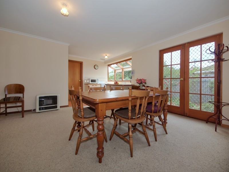 15a Knott Street, Mount Barker SA 5251