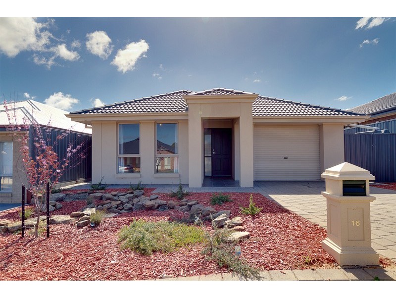 16 Carlson Street, Mount Barker SA 5251