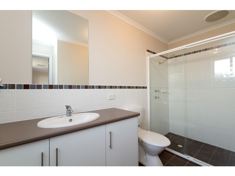 16 Carlson Street, Mount Barker SA 5251