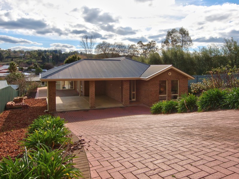 4 Golf Links Road, Lobethal SA 5241