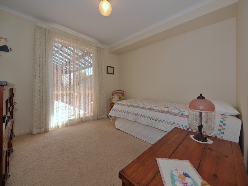 7 Elm Drive, Oakbank SA 5243