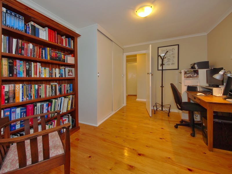 27 English Street, Hahndorf SA 5245