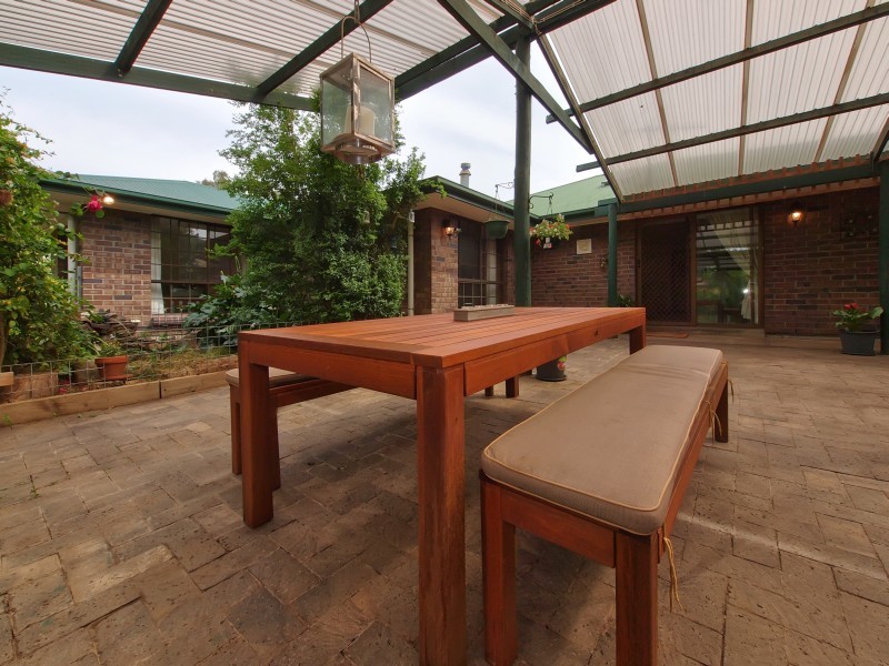 12 Braun Drive, Hahndorf SA 5245