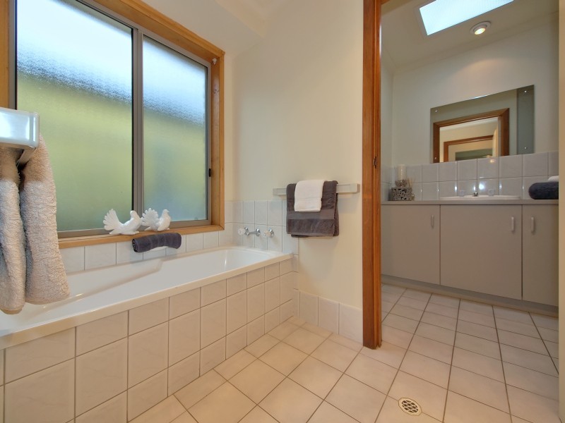 5 Ibis Court, Mount Barker SA 5251