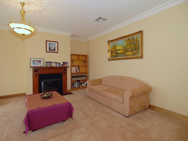 7 Crystal Court, Mount Barker SA 5251