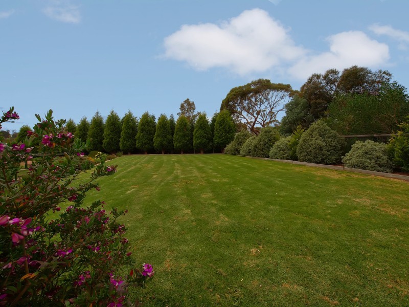 7 Crystal Court, Mount Barker SA 5251