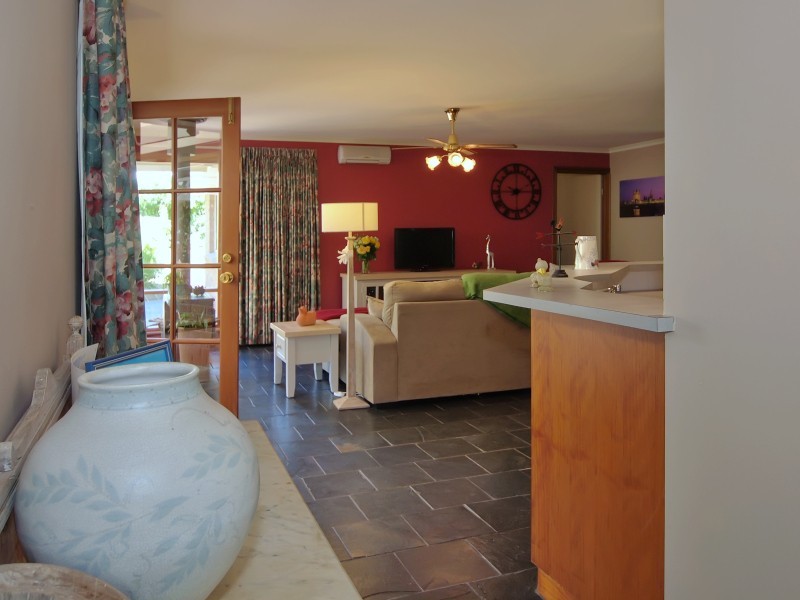 8 Braun Drive, Hahndorf SA 5245