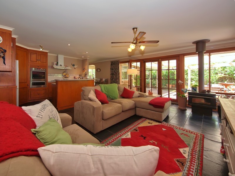 8 Braun Drive, Hahndorf SA 5245